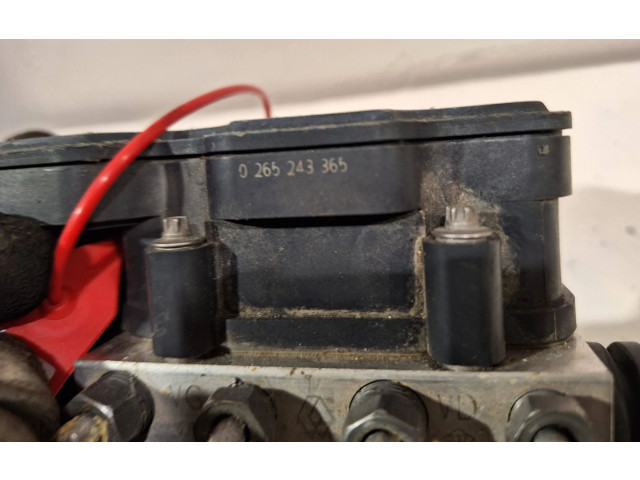 Jednotka ABS Renault Captur 2013