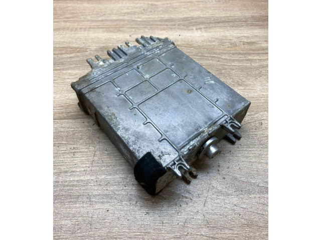 Блок управления двигателем Блок управления 028906021AT, 0281001368 Volkswagen PASSAT B4