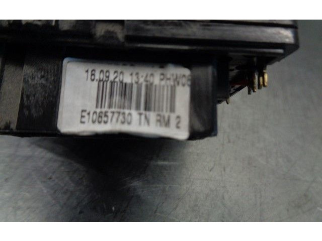 Ручка стеклоочистителей 8201168008 Dacia Dokker