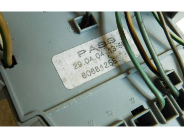 Блок предохранителей 60681255 Alfa Romeo 166