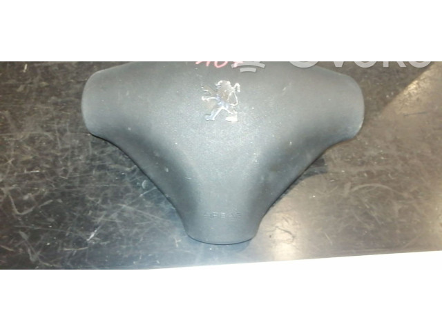 Подушка безопасности водителя Peugeot 107