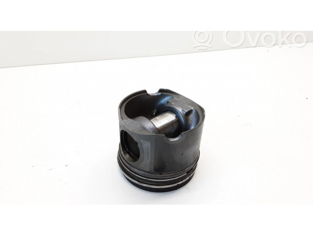 Píst 0840C BMW 3 E90 E91 pro naftový motor 2.0