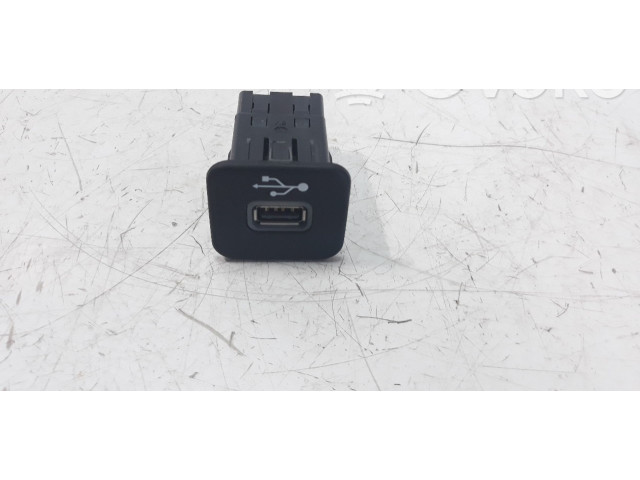 Блок управления 735600659, 3317022201 Jeep Renegade