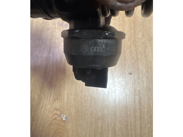 Vstřikovač BOSCH0414720313 Volkswagen Caddy