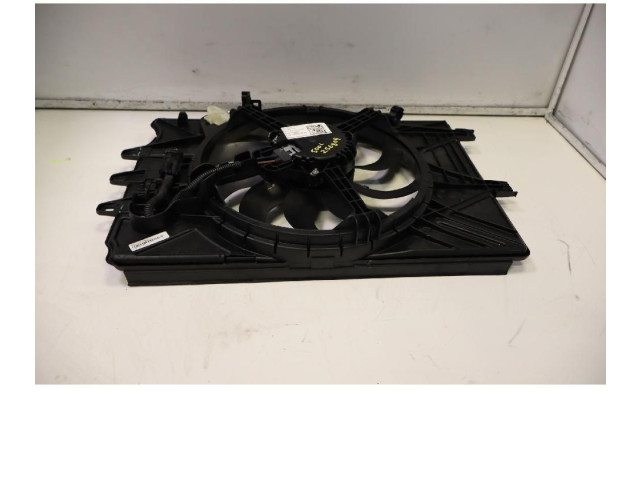 Вентилятор радиатора     52086489    Fiat 500L 