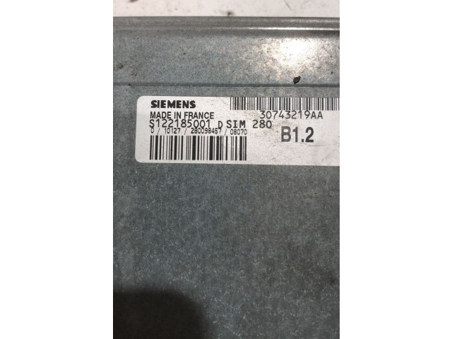 Блок управления двигателя 30743219AA, 30743219AA   Volvo C30