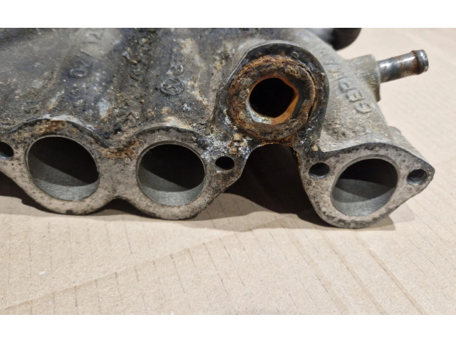 Всасывающий коллектор 027129713    Volkswagen Golf II