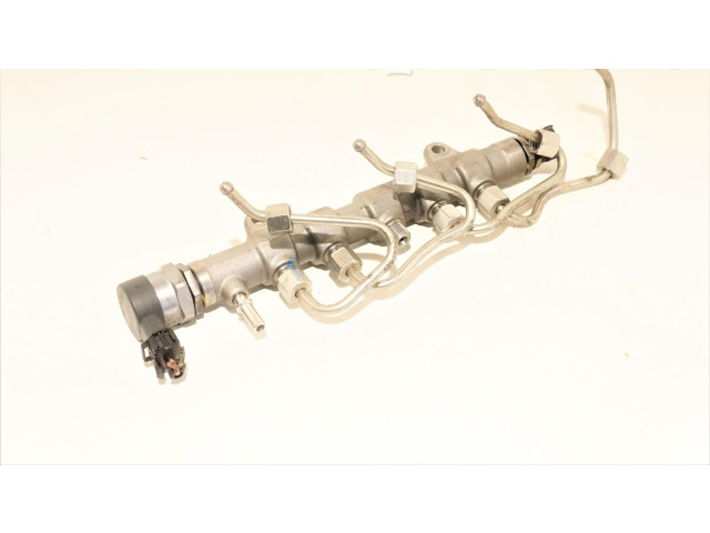 Топливная рампа    Jeep Cherokee  