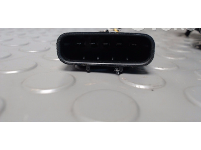 Моторчик дворников 93390344, 06270045    Opel Meriva A