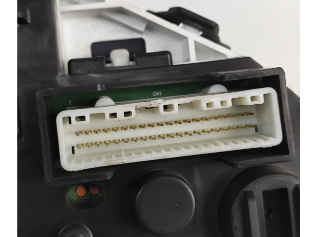 Přístrojová deska Nissan Navara D23 2017 248105JM2B