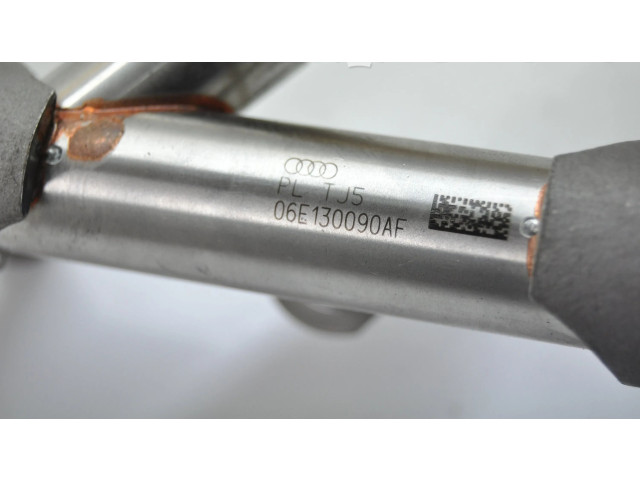 Vstřikovací lišta 06E130090AF Audi Q7 4M CREC
