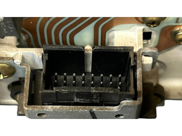 Панель приборов CR0002005   Jeep Cherokee XJ       