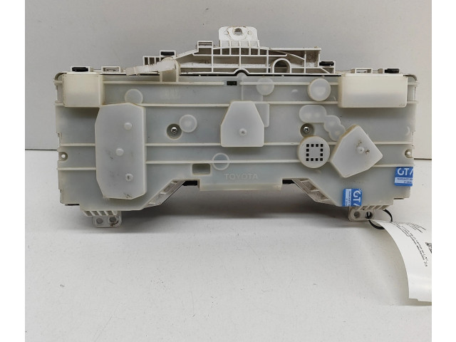 Přístrojová deska Toyota Hilux (N140, N150, N160, N170) 2004 838000KA02