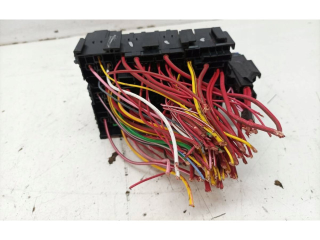 Блок предохранителей 252367589T Dacia Sandero III