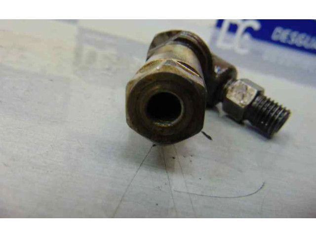 Vstřikovač 4JG2 Opel Monterey