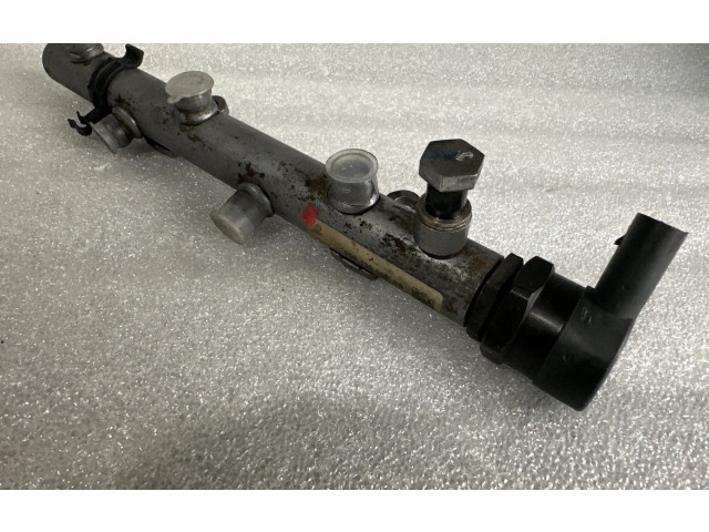 Vstřikovací lišta 059130090AB, 057130764C   Audi Q7 4L    BUG 