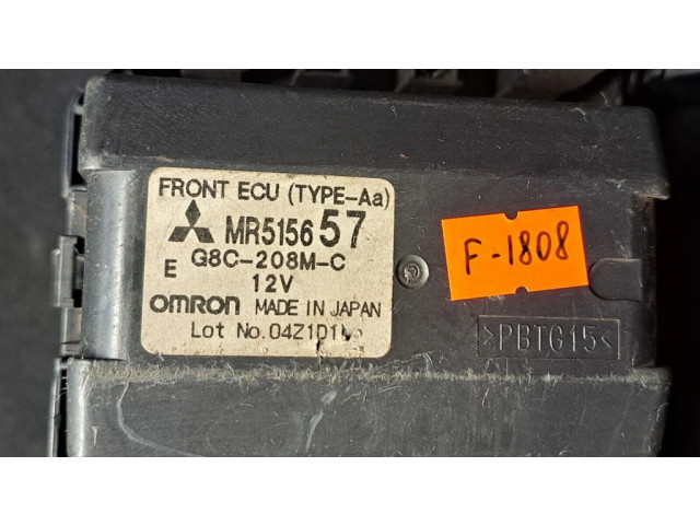 Блок предохранителей MR515657 Mitsubishi Pajero