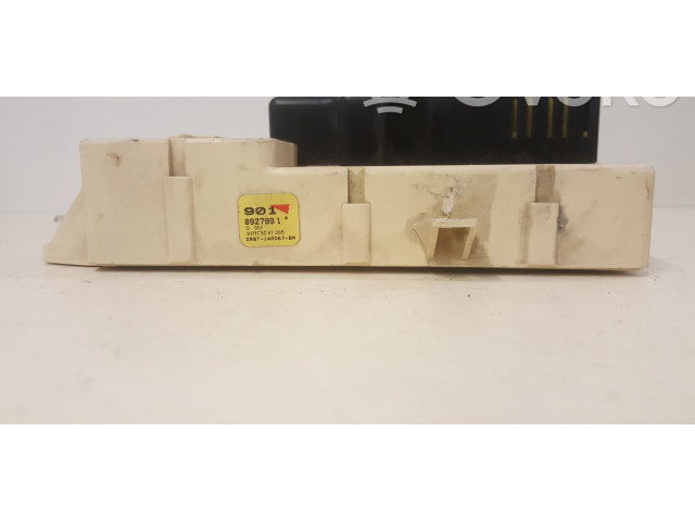 Блок предохранителей  XR8T14A067BA   Jaguar S-Type    