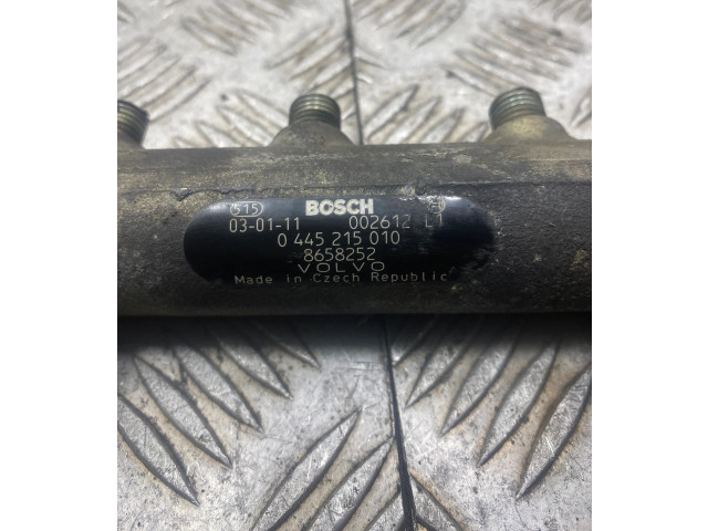 Топливная рампа 8658252, 0445215010 Volvo XC70