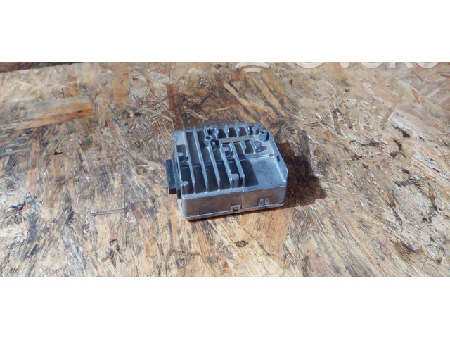 Блок управления усилителя руля