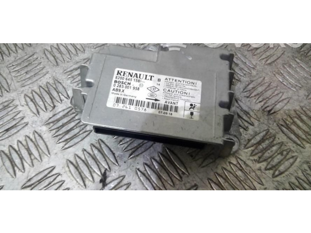 Блок подушек безопасности 8200963406 Renault Clio III