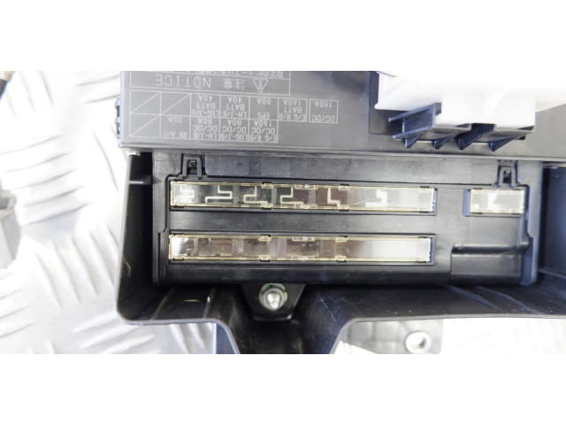 Блок предохранителей 8216550010, 8271250160   Lexus LS 460 - 600H    