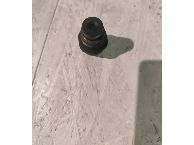 Форсунка 0430211097    Chevrolet Suburban   