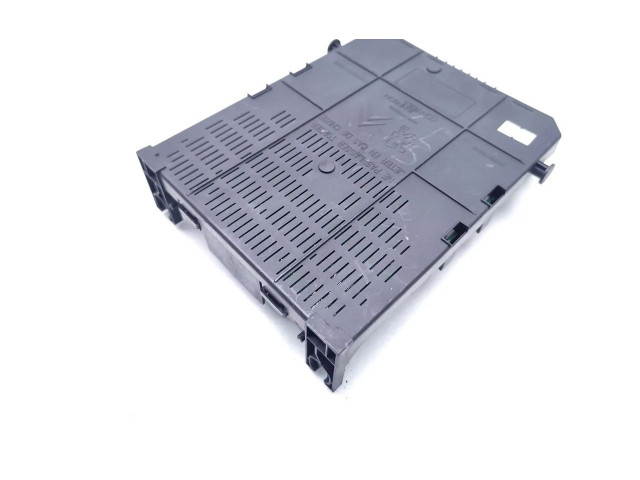   Pojistková skříňka 28119759   Peugeot 5008 2011