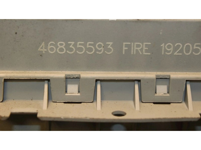 Vstřikovací lišta 46835593, 46835593   Fiat Punto (188)    188.A.4000 