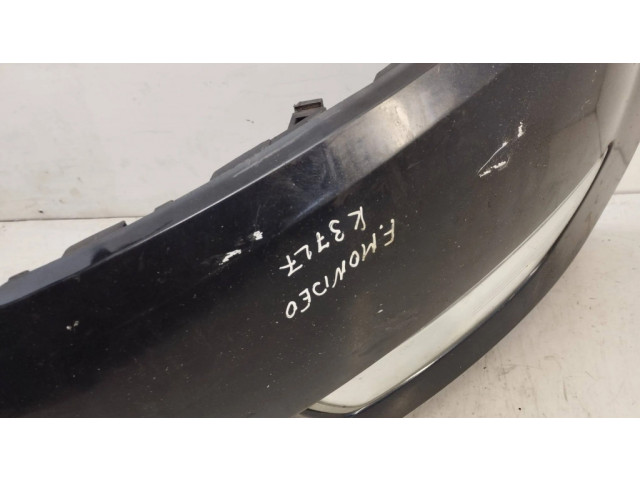 Передний бампер