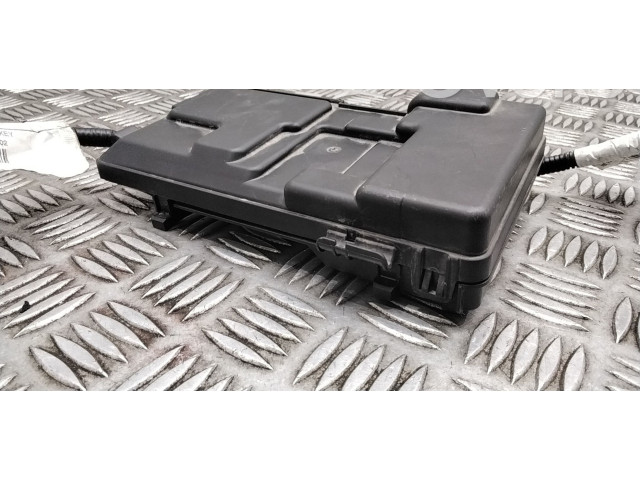 Блок предохранителей 31337182, 31327712   Volvo V70    