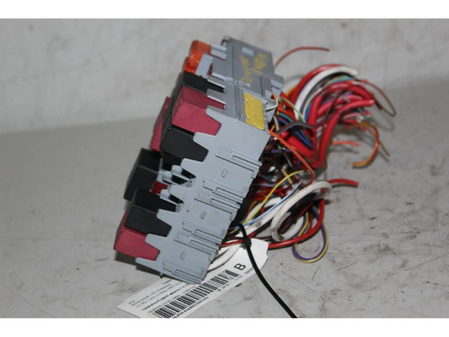 Блок предохранителей    Jeep Renegade    