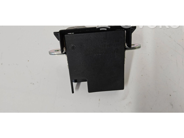 Замок багажника 5G6827505B    Volkswagen Golf VII 2013 - 2019 года