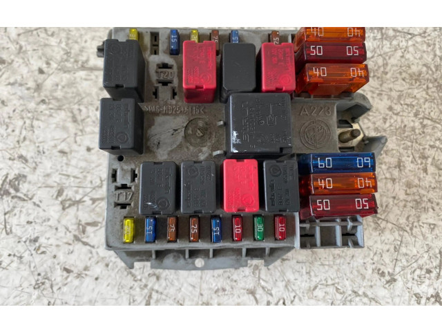 Блок предохранителей 937A5000 Alfa Romeo GT