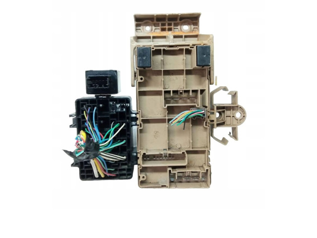 Блок предохранителей  CM19360AN, 82201FG010   Subaru Forester SH    