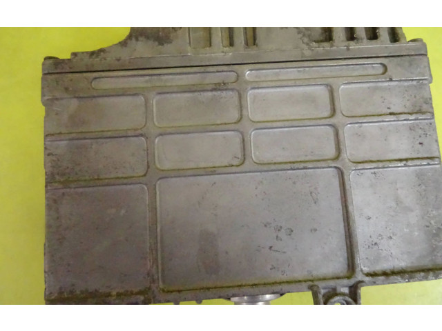 Řídící jednotka 0261203964, 5WK4678 Skoda Felicia I 1995