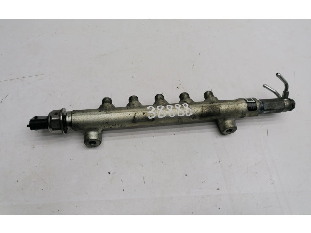 Vstřikovací lišta 55570022, 023S51939 Opel Zafira C