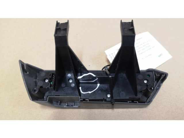 Кнопки рулевого колеса