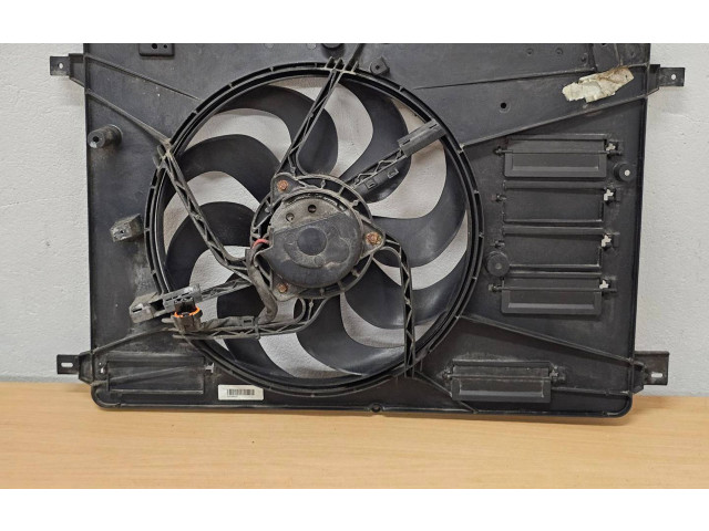 Вентилятор радиатора 31368427 Volvo S60