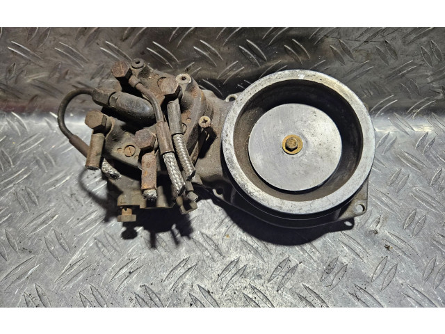 Топливная рампа 0438120189, 049133353AA Volkswagen Golf II