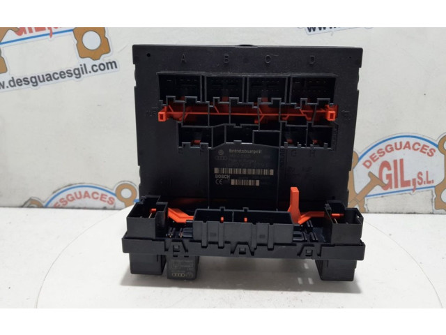 Блок предохранителей 8P0907279F, 152263   Audi A3 S3 8P    