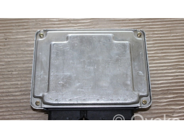 Блок управления двигателя 038906019R Skoda Octavia Mk1 (1U)