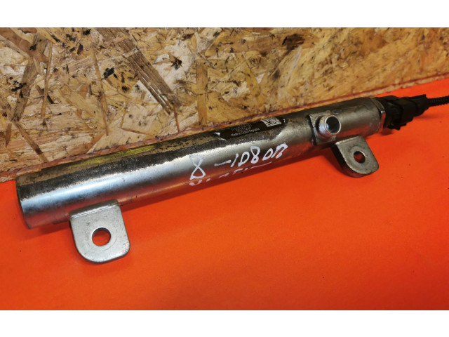 Топливная рампа 55213269, 006272 Saab 9-3 Ver2