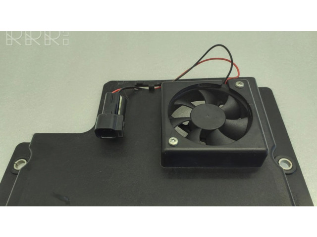 Другая деталь салона