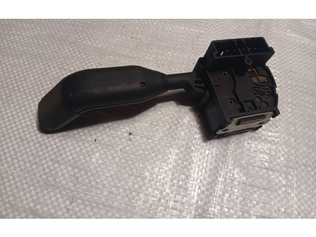 Ручка стеклоочистителей 7700803541, 36647A Renault Clio I