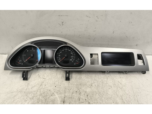 Přístrojová deska  Audi Q7 4L 2006 4F0919603, 4L0920900B  