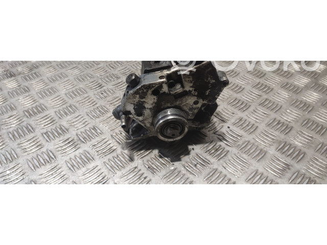 Топливный насос 30756125   Volvo V70  