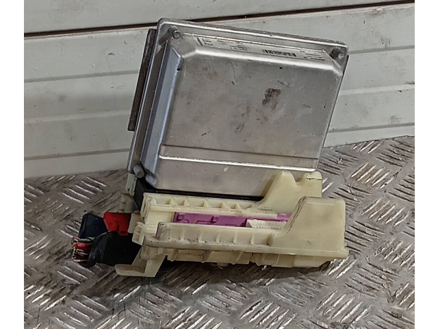 Блок управления двигателя 30637733A, 1039S00000 Volvo V70