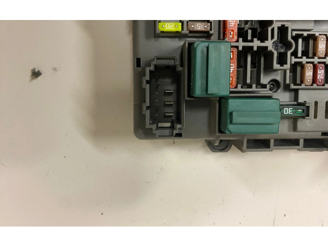 Pojistková skříňka 9119446 BMW X1 F48 F49 2017