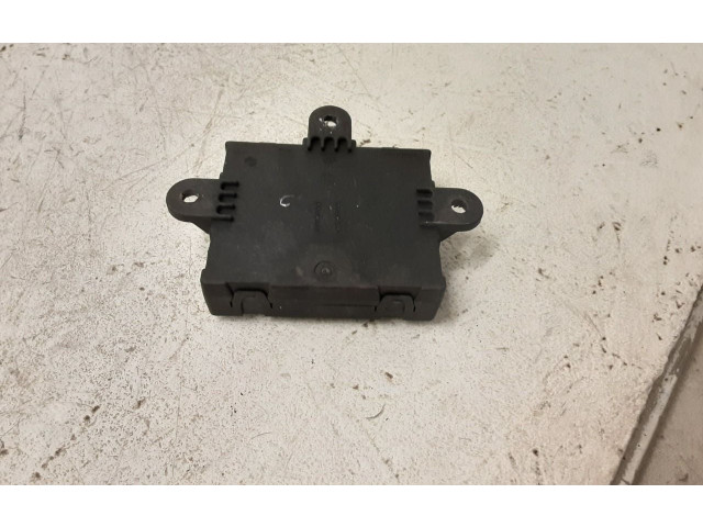 Поршень Блок управления дверью D4204T5 31343027 Volvo V70